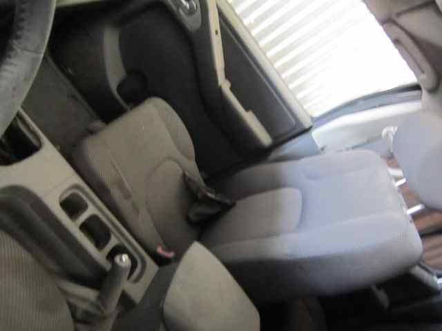 NISSAN NAVARA PICK-UP (D40M) King Cab SE 4X4 Motor 2,5 Ltr. - 140 kW dCi Diesel CAT