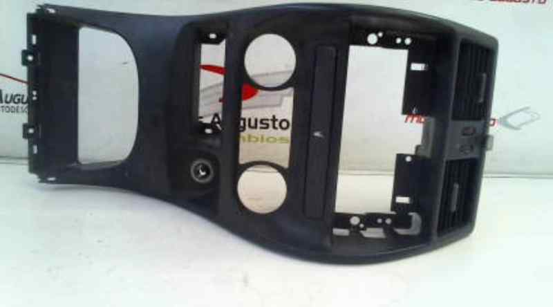 CARCASA CENTRAL DE RADIO Y CLIMA NISSAN TERRANO/TERRANO.II (R20) 2.7 Turbodiesel (101 CV) 5 velocidades