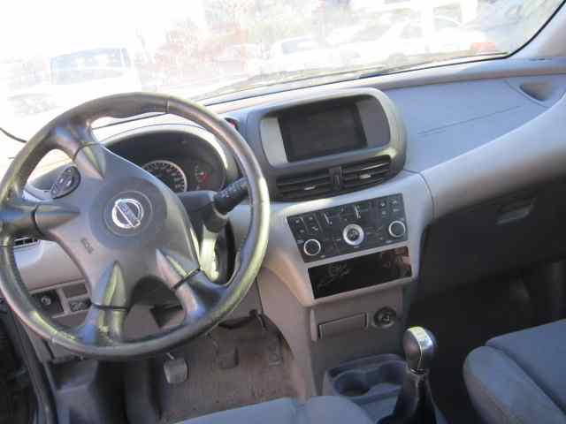 NISSAN ALMERA TINO (V10M) Acenta Motor 2,2 Ltr. - 100 kW dCi Diesel CAT