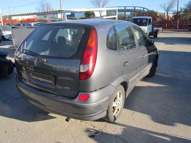 NISSAN ALMERA TINO (V10M) Acenta Motor 2,2 Ltr. - 100 kW dCi Diesel CAT