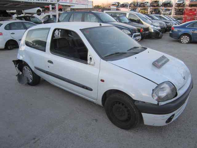 RENAULT CLIO II FASE I (B/CBO) *