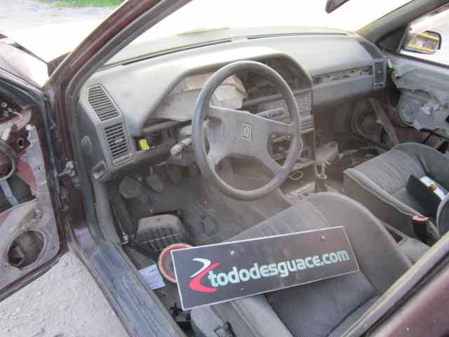 PEUGEOT 605 *
