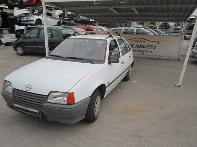 OPEL KADETT E LS Berlina Motor 1,4 Ltr. - 44 kW CAT (2H6)