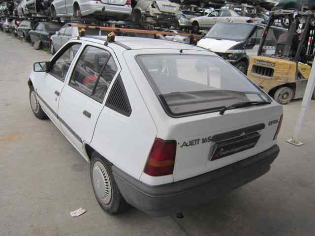 OPEL KADETT E LS Berlina Motor 1,4 Ltr. - 44 kW CAT (2H6)