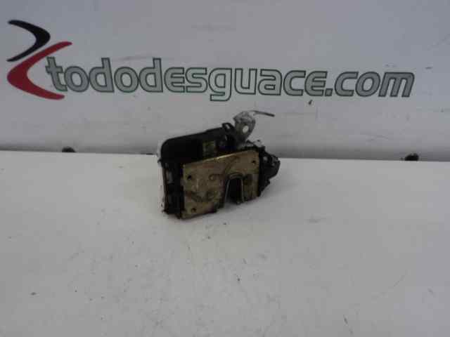 CERRADURA PUERT DELANTERA IZQUIERDA PENDIENTE IDENTIFICAR .