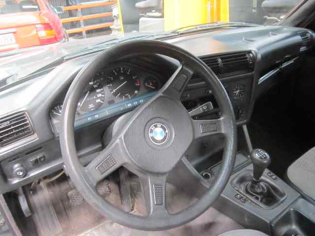 BMW SERIE 3 BERLINA (E30) 320i Motor 2,0 Ltr. - 95 kW
