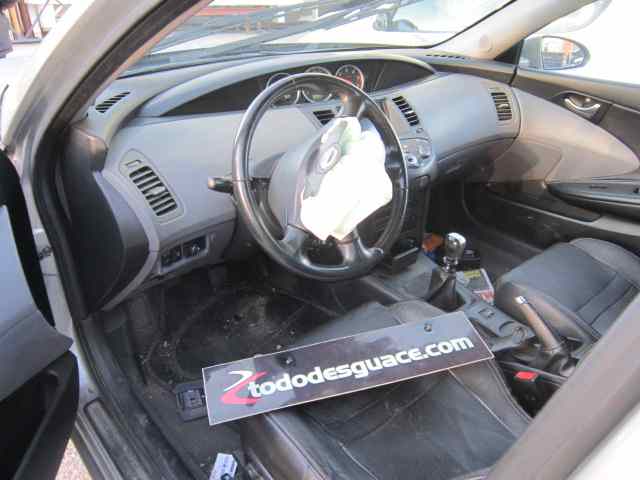 NISSAN PRIMERA BERLINA (P12) Acenta Motor 1,9 Ltr. - 88 kW 16V Turbodiesel CAT