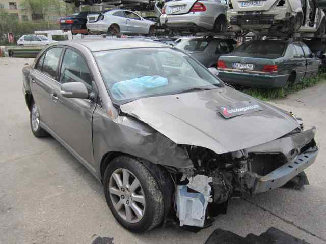 TOYOTA AVENSIS BERLINA (T25) 2.2 D-4D Executive Sedán (4-ptas.) Motor 2,2 Ltr. - 110 kW D-4D CAT