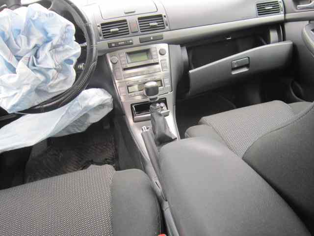 TOYOTA AVENSIS BERLINA (T25) 2.2 D-4D Executive Sedán (4-ptas.) Motor 2,2 Ltr. - 110 kW D-4D CAT