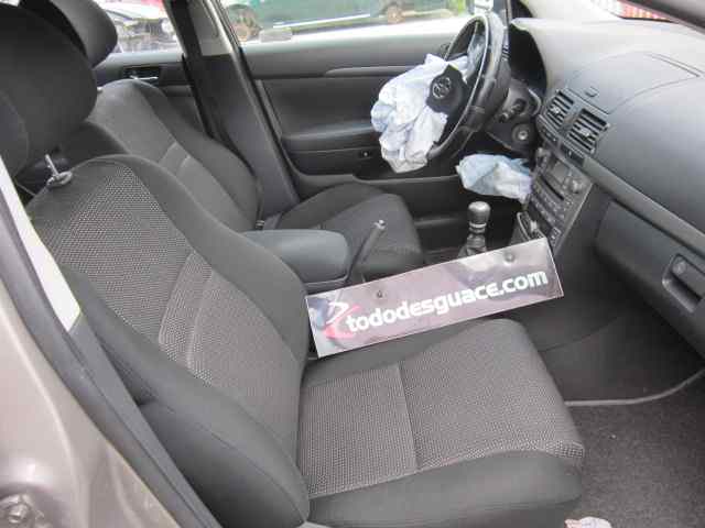 TOYOTA AVENSIS BERLINA (T25) 2.2 D-4D Executive Sedán (4-ptas.) Motor 2,2 Ltr. - 110 kW D-4D CAT