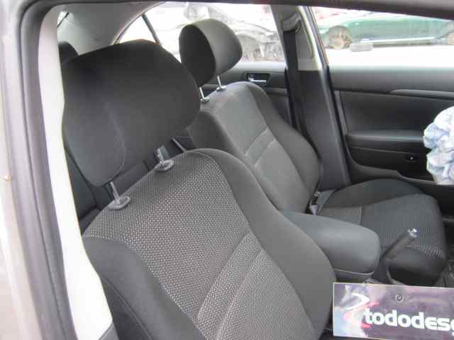 TOYOTA AVENSIS BERLINA (T25) 2.2 D-4D Executive Sedán (4-ptas.) Motor 2,2 Ltr. - 110 kW D-4D CAT
