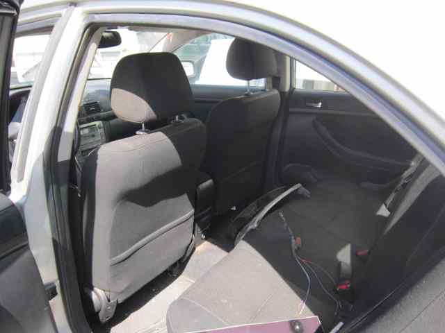 TOYOTA AVENSIS BERLINA (T25) 2.0 D4-D Executive Sedán (4-ptas) Motor 2,0 Ltr. - 93 kW Turbodiesel CAT