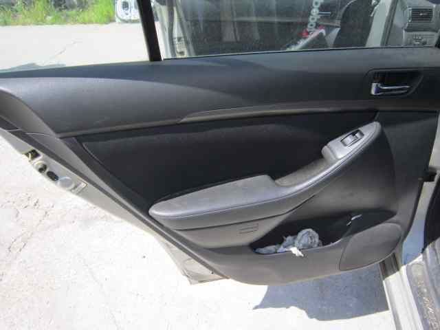 TOYOTA AVENSIS BERLINA (T25) 2.0 D4-D Executive Sedán (4-ptas) Motor 2,0 Ltr. - 93 kW Turbodiesel CAT