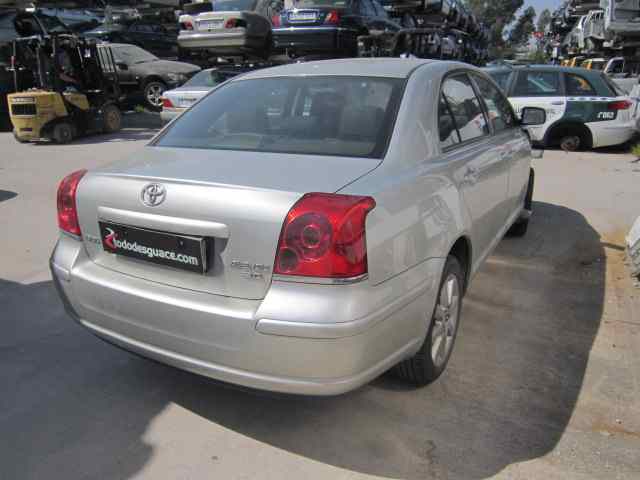 TOYOTA AVENSIS BERLINA (T25) 2.0 D4-D Executive Sedán (4-ptas) Motor 2,0 Ltr. - 93 kW Turbodiesel CAT