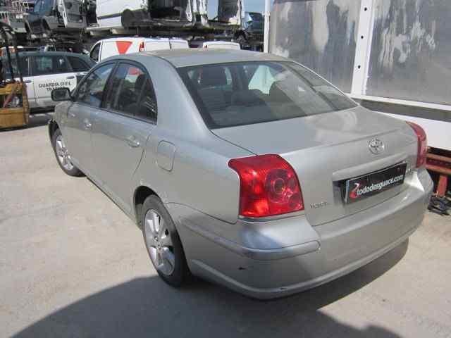 TOYOTA AVENSIS BERLINA (T25) 2.0 D4-D Executive Sedán (4-ptas) Motor 2,0 Ltr. - 93 kW Turbodiesel CAT
