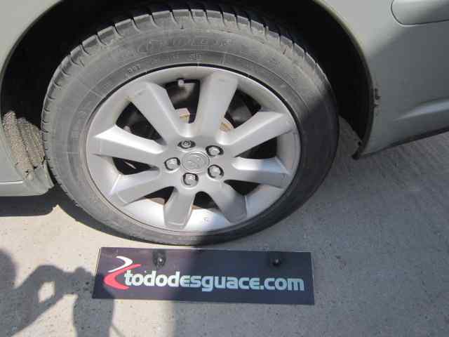 TOYOTA AVENSIS BERLINA (T25) 2.0 D4-D Executive Sedán (4-ptas) Motor 2,0 Ltr. - 93 kW Turbodiesel CAT