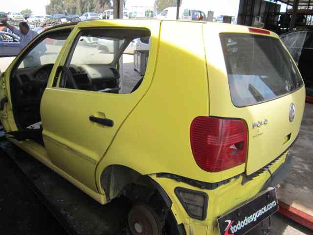 VOLKSWAGEN POLO BERLINA (6N2) *