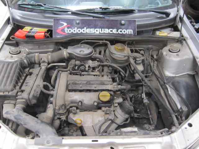 OPEL CORSA B Base (E) Motor 1,0 Ltr. - 40 kW 12V CAT (X 10 XE / LW3)