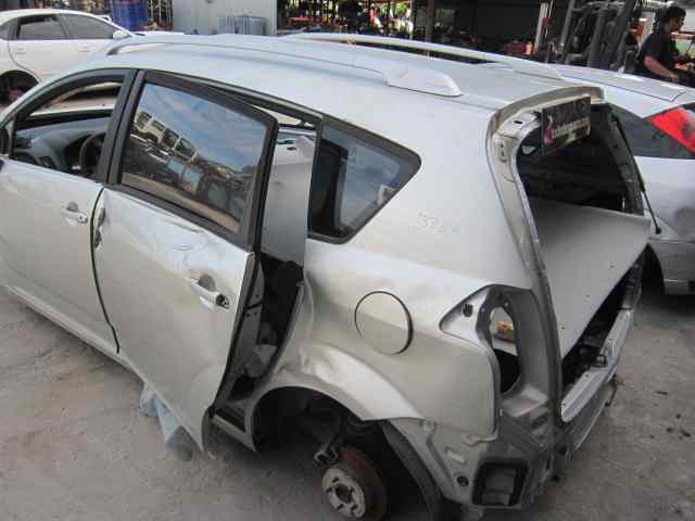 TOYOTA COROLLA VERSO (R1) 2,2 D-4D Sport Motor 2,2 Ltr. - 130 kW D-CAT