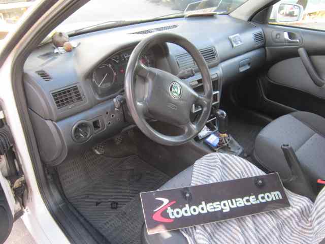 SKODA OCTAVIA BERLINA (1U2) Ambiente Motor 1,9 Ltr. - 66 kW TDI