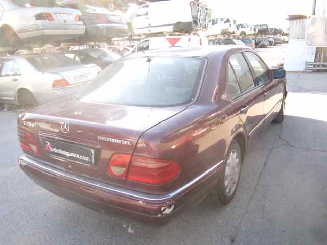 MERCEDES CLASE E (W210) BERLINA DIESEL 300 Diesel (210.020) Motor 3,0 Ltr. - 100 kW Diesel CAT