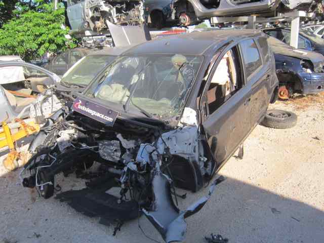 NISSAN NOTE (E11E) Tekna Motor 1,6 Ltr. - 81 kW 16V CAT