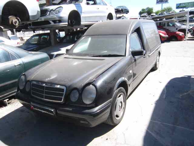 MERCEDES CLASE E (W210) BERLINA DIESEL 290 Turbodiesel (210.017) Motor 2,9 Ltr. - 95 kW Turbodiesel CAT