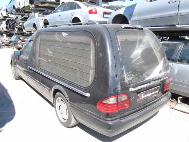 MERCEDES CLASE E (W210) BERLINA DIESEL 290 Turbodiesel (210.017) Motor 2,9 Ltr. - 95 kW Turbodiesel CAT