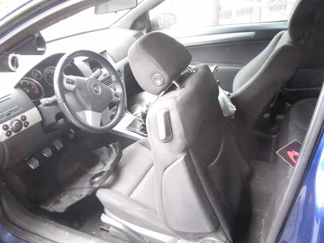 OPEL ASTRA GTC Cosmo Motor 1,7 Ltr. - 74 kW 16V CDTI