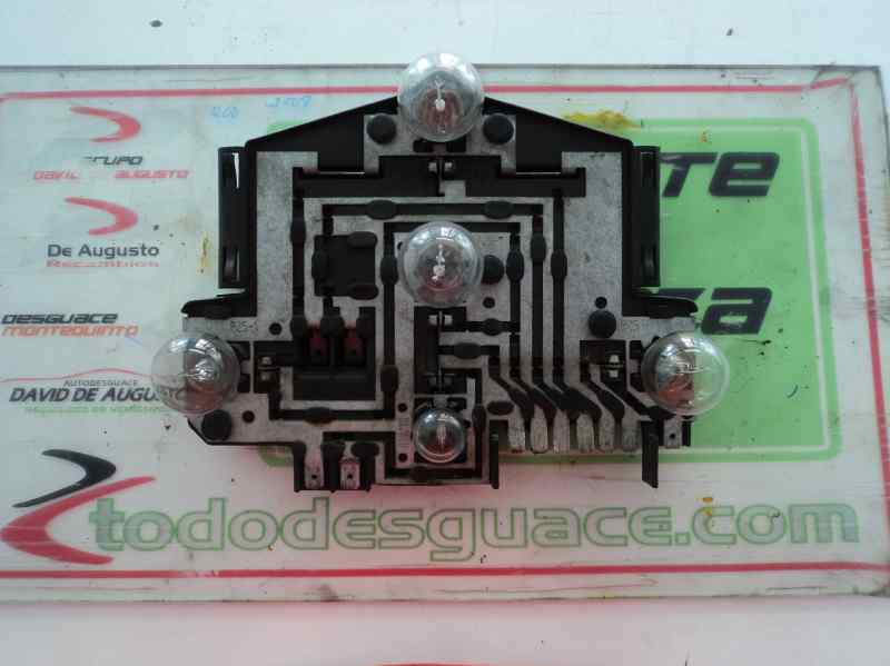 PORTALAMPARAS TRASERO IZQUIERDO VOLKSWAGEN JETTA (165/167) CL