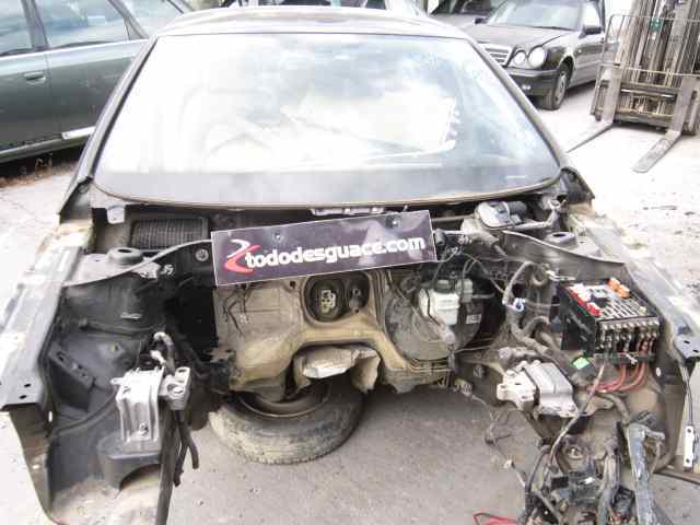 VOLKSWAGEN PASSAT BERLINA (3C2) Highline Motor 1,6 Ltr. - 85 kW 16V FSI