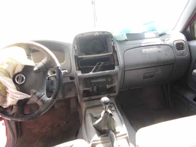 NISSAN NAVARA PICK-UP (D40M) Double Cab LE 4X4 Motor 2,5 Ltr. - 140 kW dCi Diesel CAT