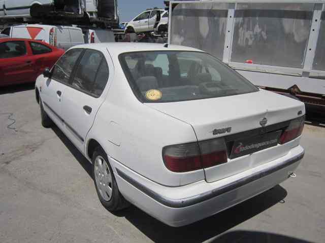 NISSAN PRIMERA BERLINA (P11) 2.0 Navigation Motor 2,0 Ltr. - 66 kW Turbodiesel CAT