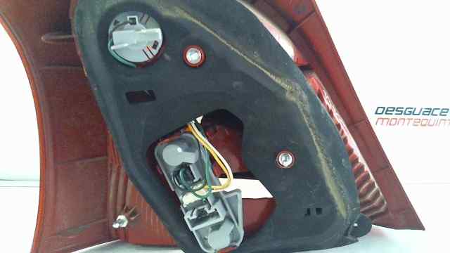 PORTALAMPARAS TRASERO DERECHO TOYOTA YARIS (KSP9/SCP9/NLP9) Básico