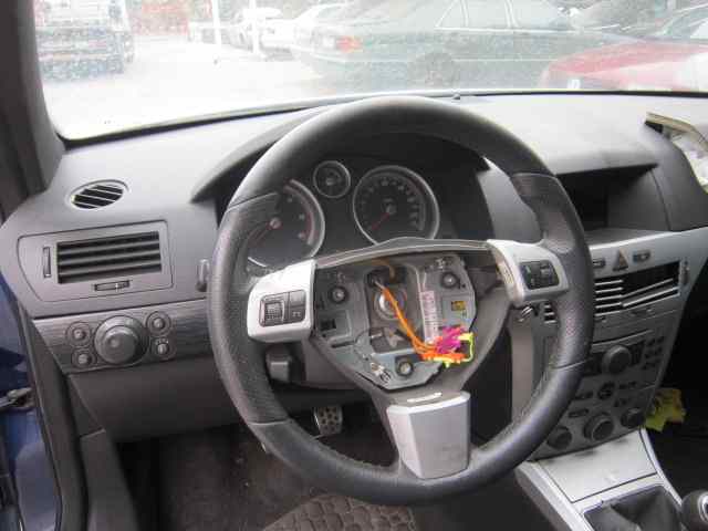 OPEL ASTRA GTC Cosmo Motor 1,7 Ltr. - 74 kW 16V CDTI