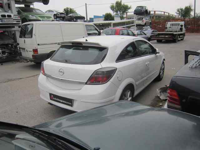 OPEL ASTRA GTC Cosmo Motor 1,7 Ltr. - 74 kW 16V CDTI