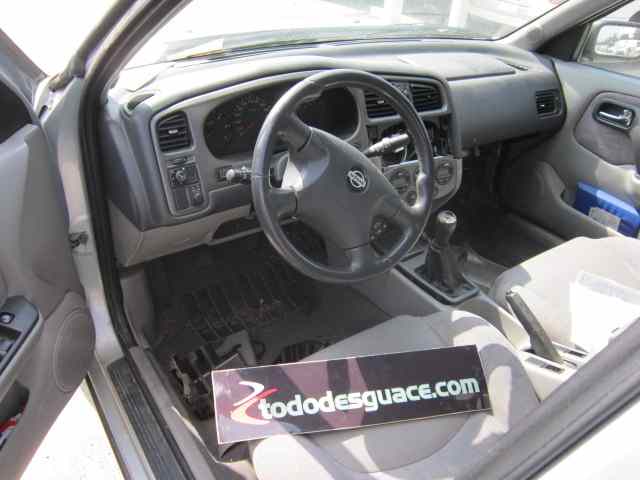 NISSAN PRIMERA BERLINA (P11) Básico Motor 1,6 Ltr. - 73 kW 16V CAT