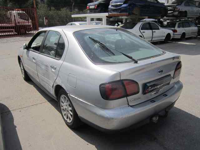 NISSAN PRIMERA BERLINA (P11) Básico Motor 1,6 Ltr. - 73 kW 16V CAT