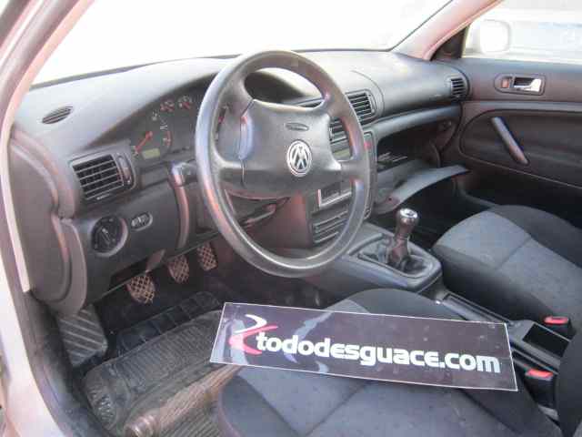 VOLKSWAGEN PASSAT BERLINA (3B2) Básico Motor 1,8 Ltr. - 92 kW