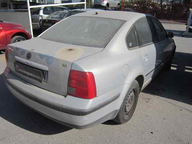 VOLKSWAGEN PASSAT BERLINA (3B2) Básico Motor 1,8 Ltr. - 92 kW