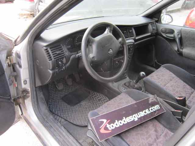 OPEL VECTRA B BERLINA Básico (1999->) Motor 2,0 Ltr. - 74 kW DTI
