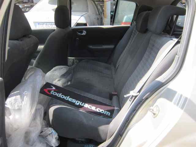 RENAULT MEGANE II BERLINA 5P Authentique Motor 1,4 Ltr. - 72 kW 16V