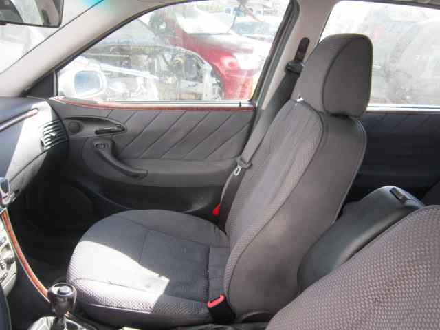 LANCIA LYBRA BERLINA 1.9 JTD Motor 1,9 Ltr. - 77 kW JTD CAT