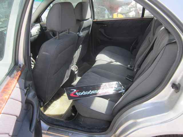 LANCIA LYBRA BERLINA 1.9 JTD Motor 1,9 Ltr. - 77 kW JTD CAT