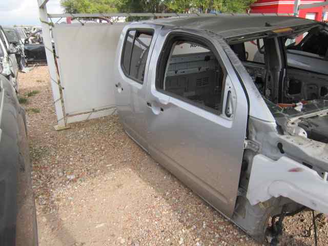 NISSAN NAVARA PICK-UP (D40M) King Cab SE 4X4 Motor 2,5 Ltr. - 140 kW dCi Diesel CAT