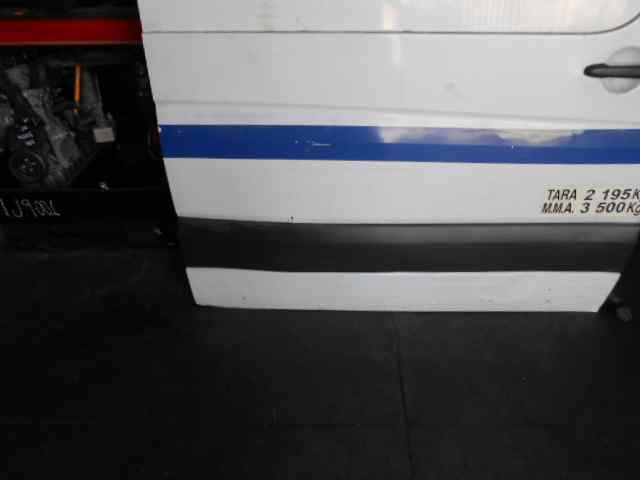 PUERTA LATERAL CORREDERA DERECHA MERCEDES SPRINTERII CAJA CERRADA (DESDE 01.06) 309/311/313/315         CDI  (906.631/633/635/637)