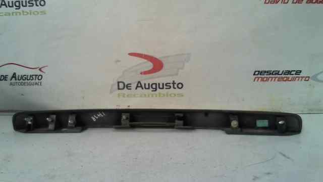 EMBELLECEDOR CERRADURA PORTON TOYOTA AVENSIS BERLINA (T25) 2.2 D-4D Executive Sedán (4-ptas.)