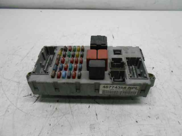 CAJA RELES / FUSIBLES FIAT PUNTO BERLINA (188) 1.2 16V ELX