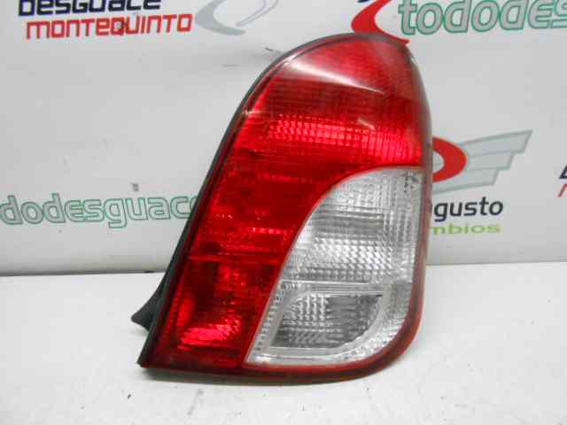 PILOTO TRASERO DERECHO KIA CARENS 1.8 LS Monovolumen