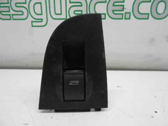 MANDO ELEVALUNAS DELANTERO DERECHO AUDI A6 BERLINA (4B2) 2.5 TDI Quattro